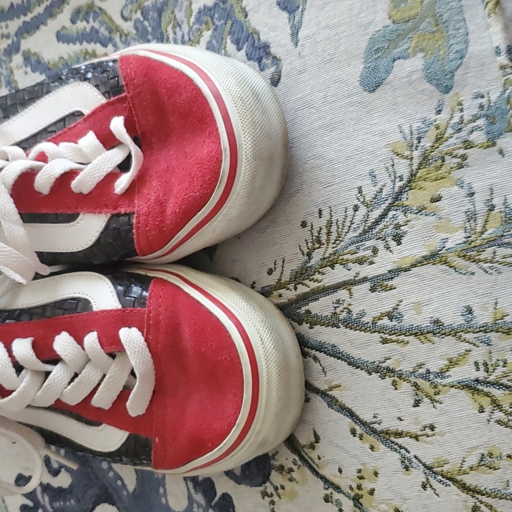 Vans - Picture 3 of 5